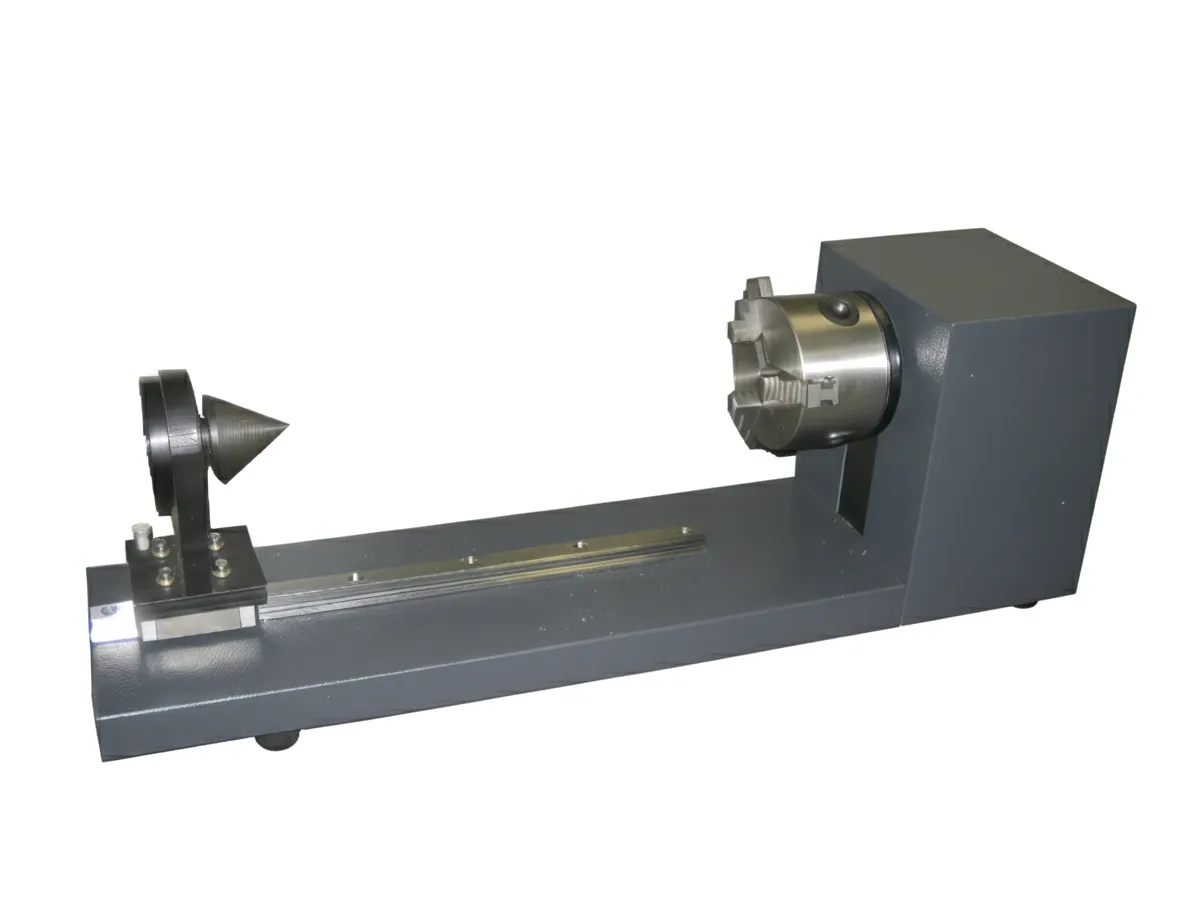 三つ爪回転加工機